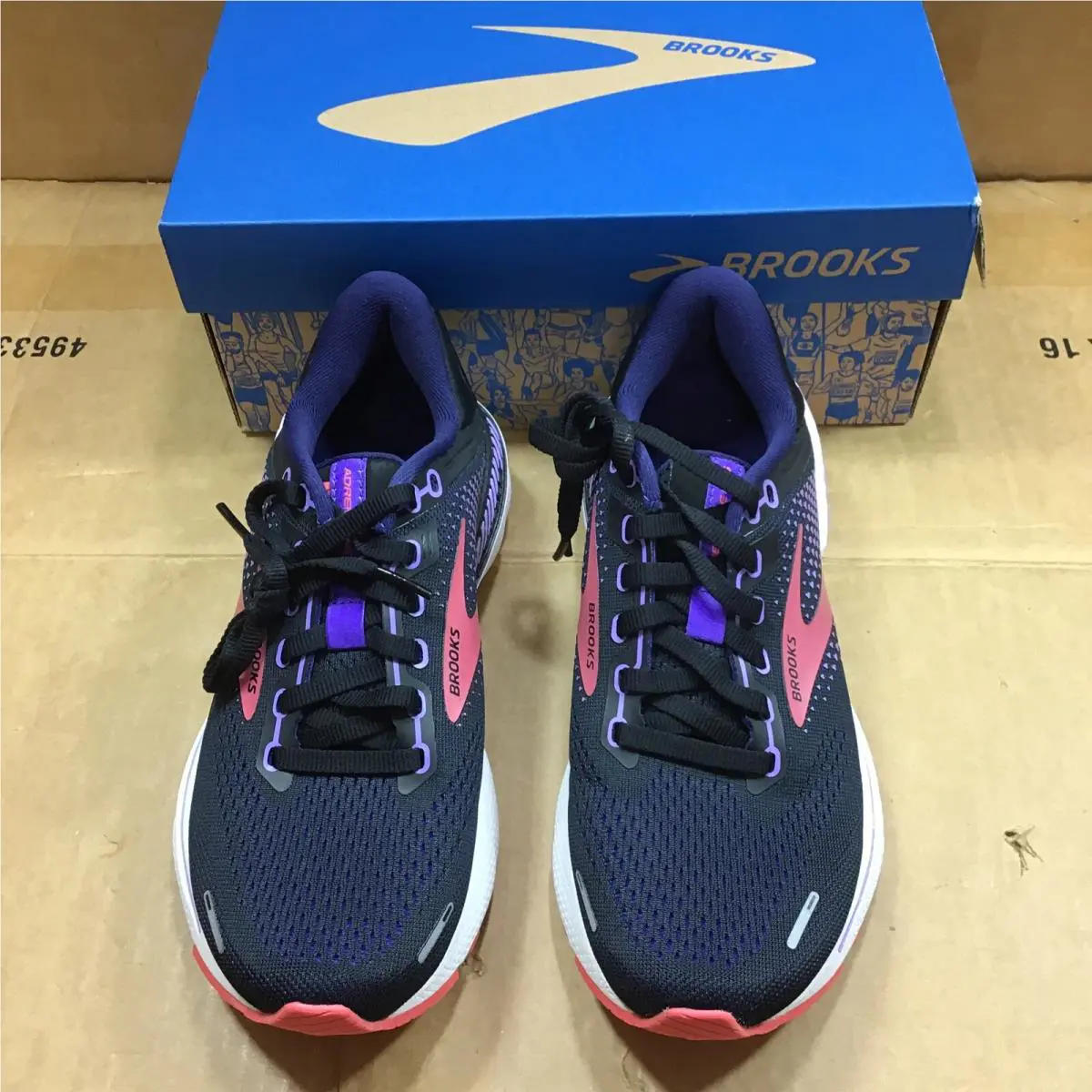 Brooks shoes - Brooks Adrenaline GTS 22 - Adrenaline GTS - Black 0