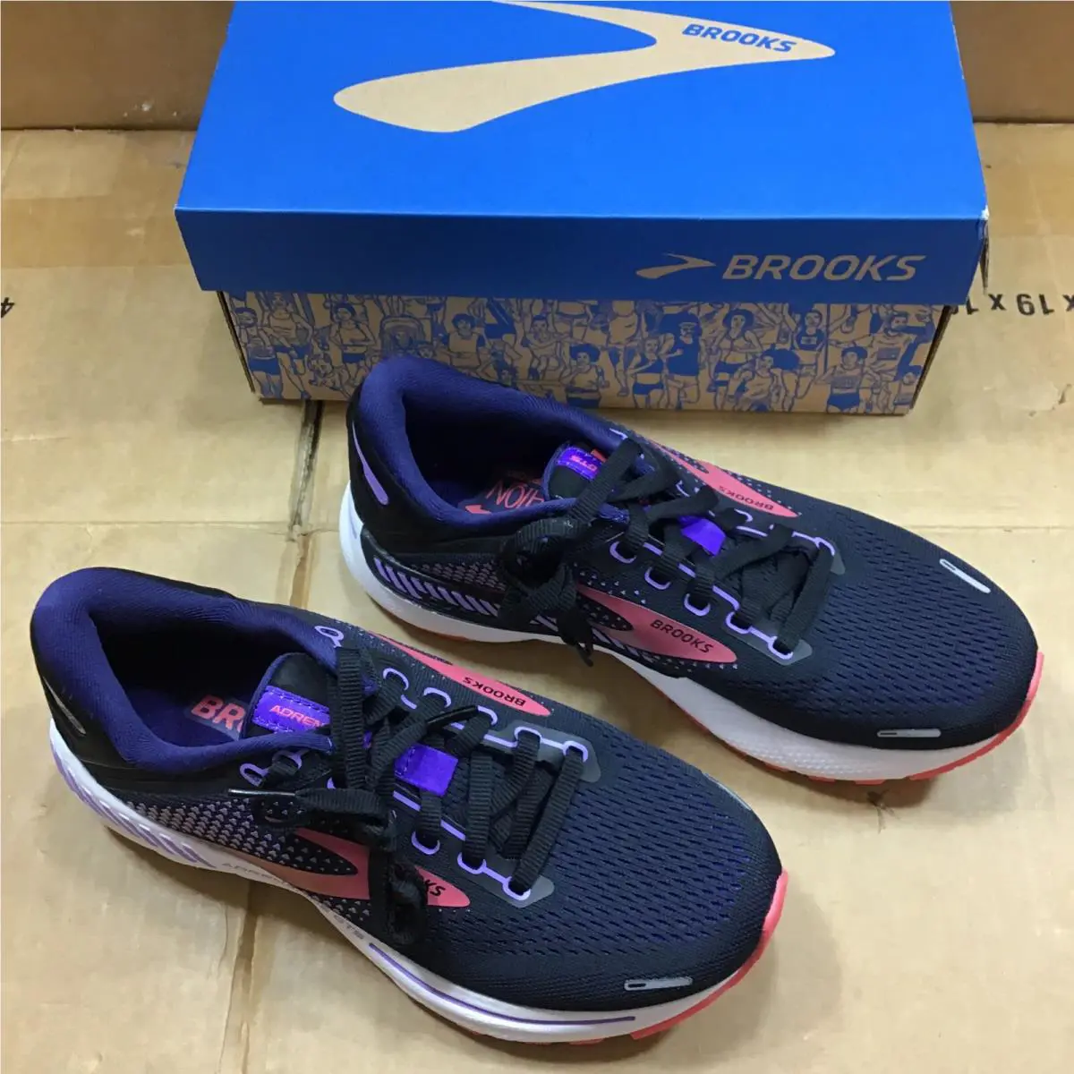 Brooks shoes - Brooks Adrenaline GTS 22 - Adrenaline GTS - Black 4