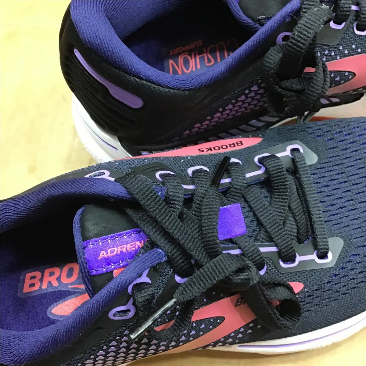 Brooks shoes - Brooks Adrenaline GTS 22 - Adrenaline GTS - Black 6