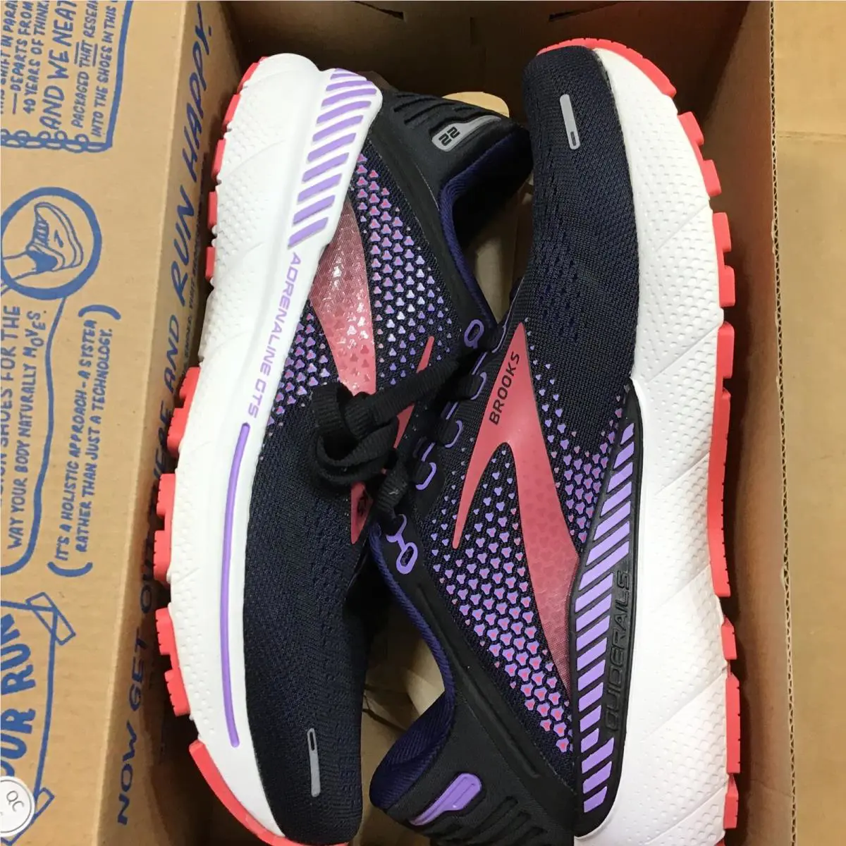 Brooks shoes - Brooks Adrenaline GTS 22 - Adrenaline GTS - Black 7
