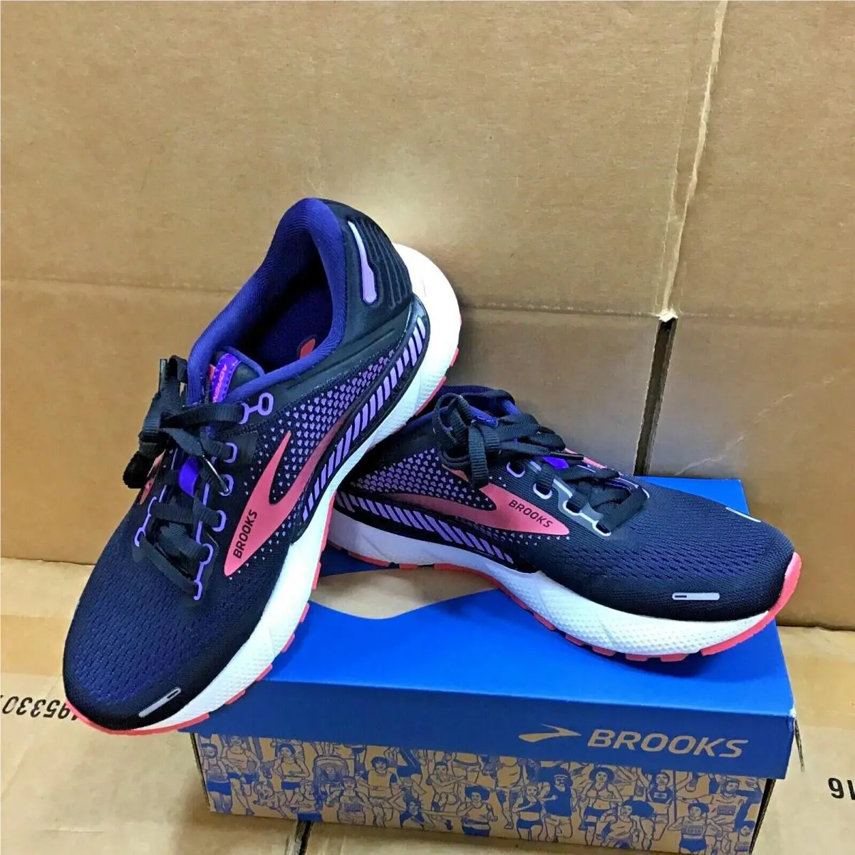 Brooks shoes - Brooks Adrenaline GTS 22 - Adrenaline GTS - Black 12