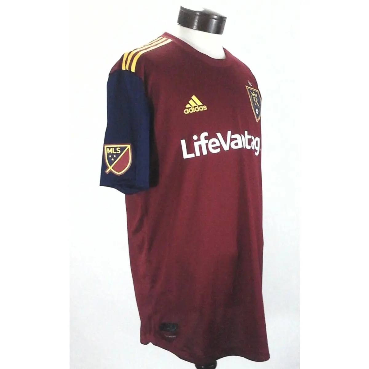 Adidas clothing - Multicolor (UPC: 191031592784) 4
