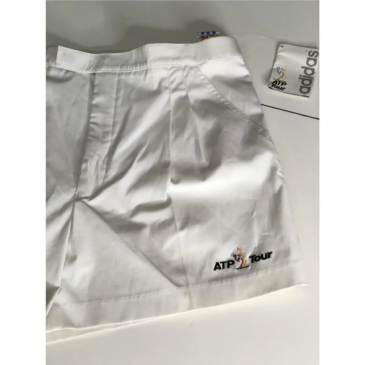 Adidas clothing - White (UPC: 0098095303618) 1