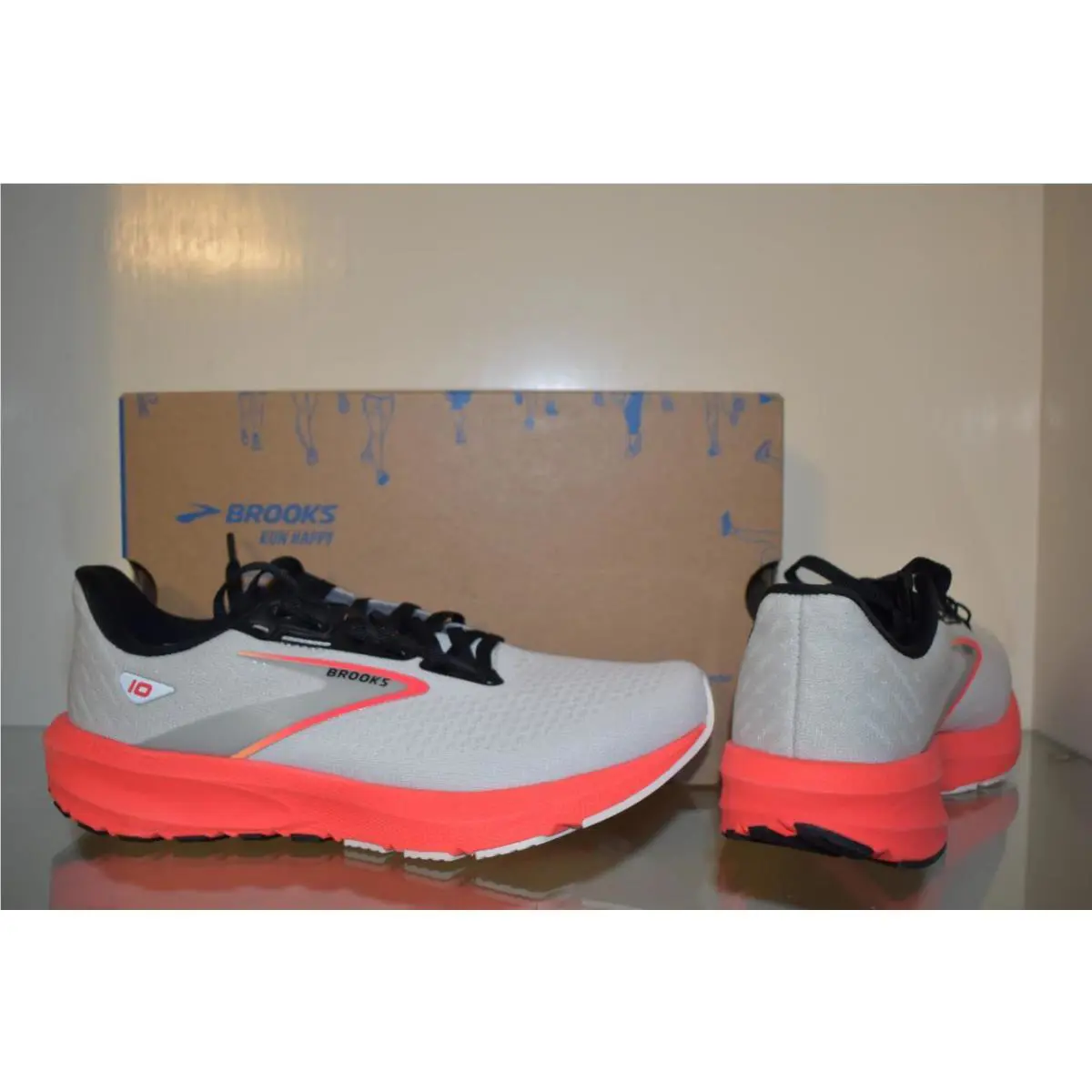 Brooks shoes - Brooks Launch 10 - Launch - 120398 1B 410 - White (UPC: 195394426755) 1