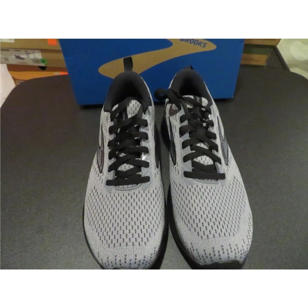Brooks shoes - Brooks Levitate 5 - Levitate - Gray 0