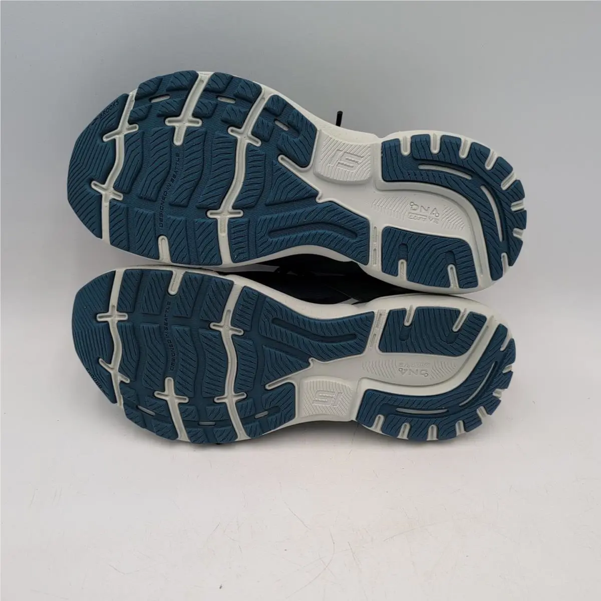 Brooks shoes Ghost - Blue 5