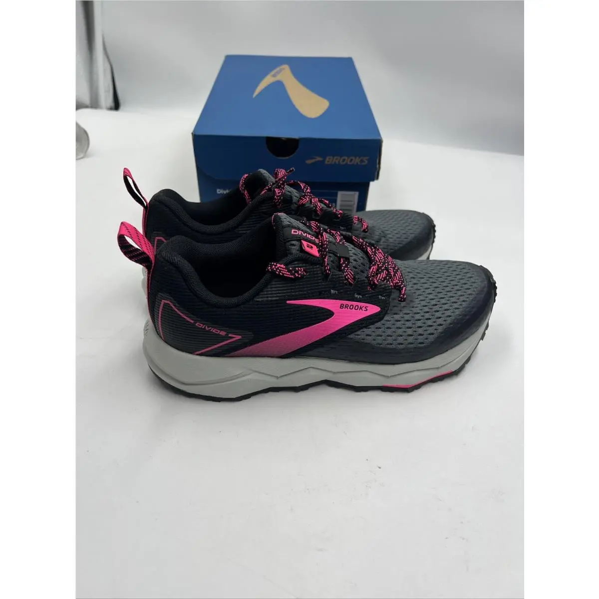 Brooks Women`s Divide 2 Trail Running Shoes Gray/pink US 6.5 1203421B069