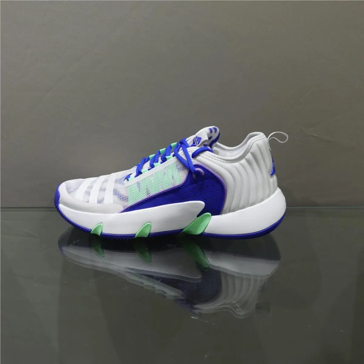 Adidas shoes - adidas Trae Unlimited - Trae Unlimited - Adidas Men’s Sneakers - White 2