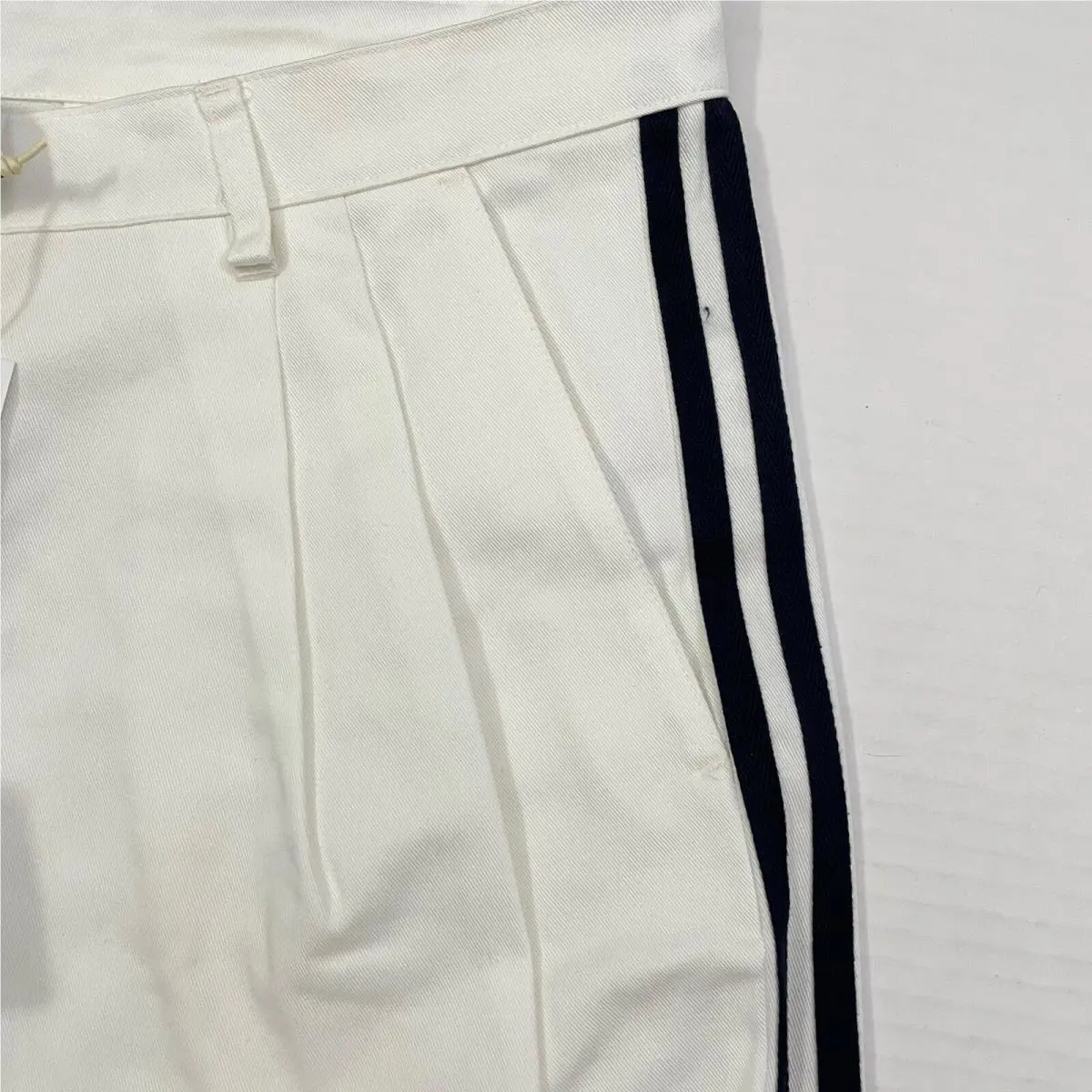 Adidas clothing - Adidas HI2929 - HI2929 - White 1