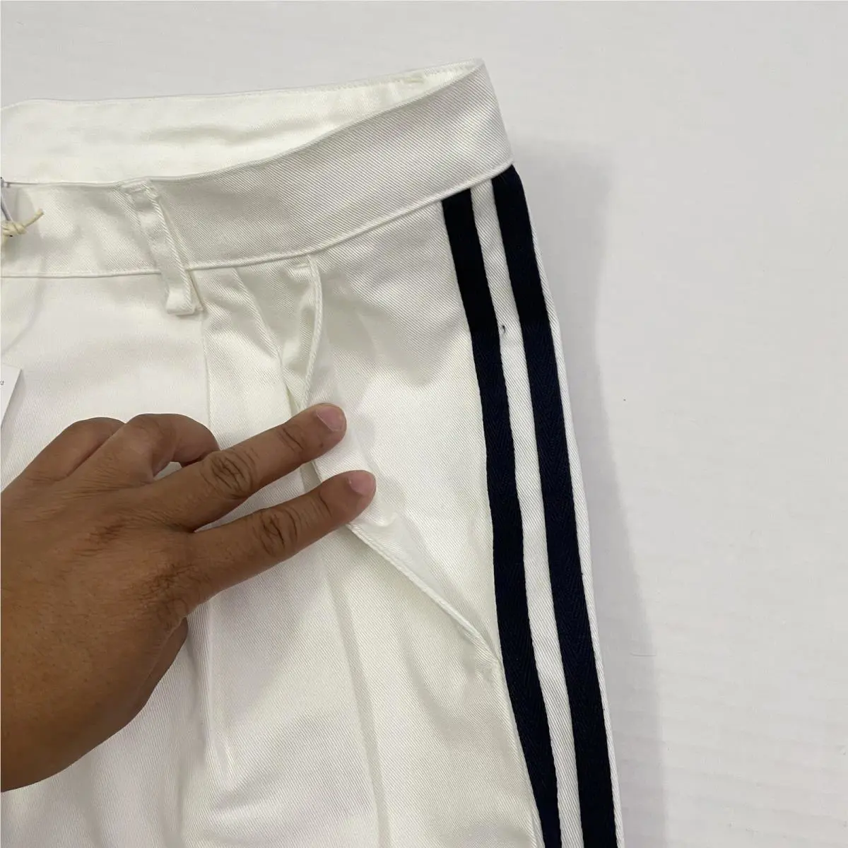 Adidas clothing - Adidas HI2929 - HI2929 - White 3