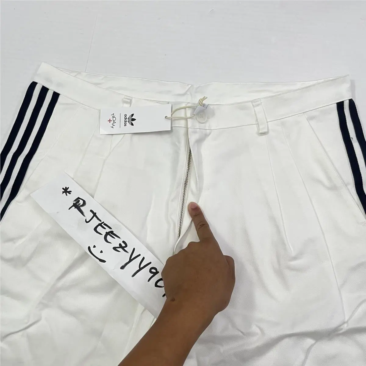 Adidas clothing - Adidas HI2929 - HI2929 - White 6