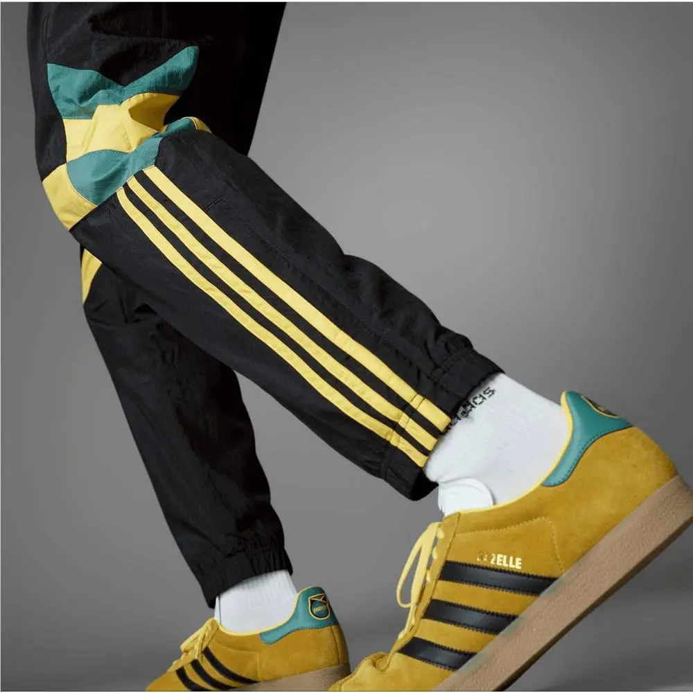 Adidas clothing - Black, Exterior: Multicolor 10