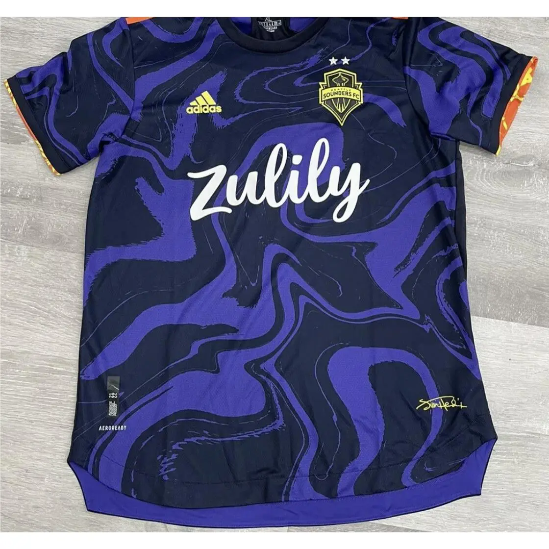 Adidas clothing - JJZ13 - JJZ13 - Legend Ink / Energy Ink (UPC: 0194811705084) 5