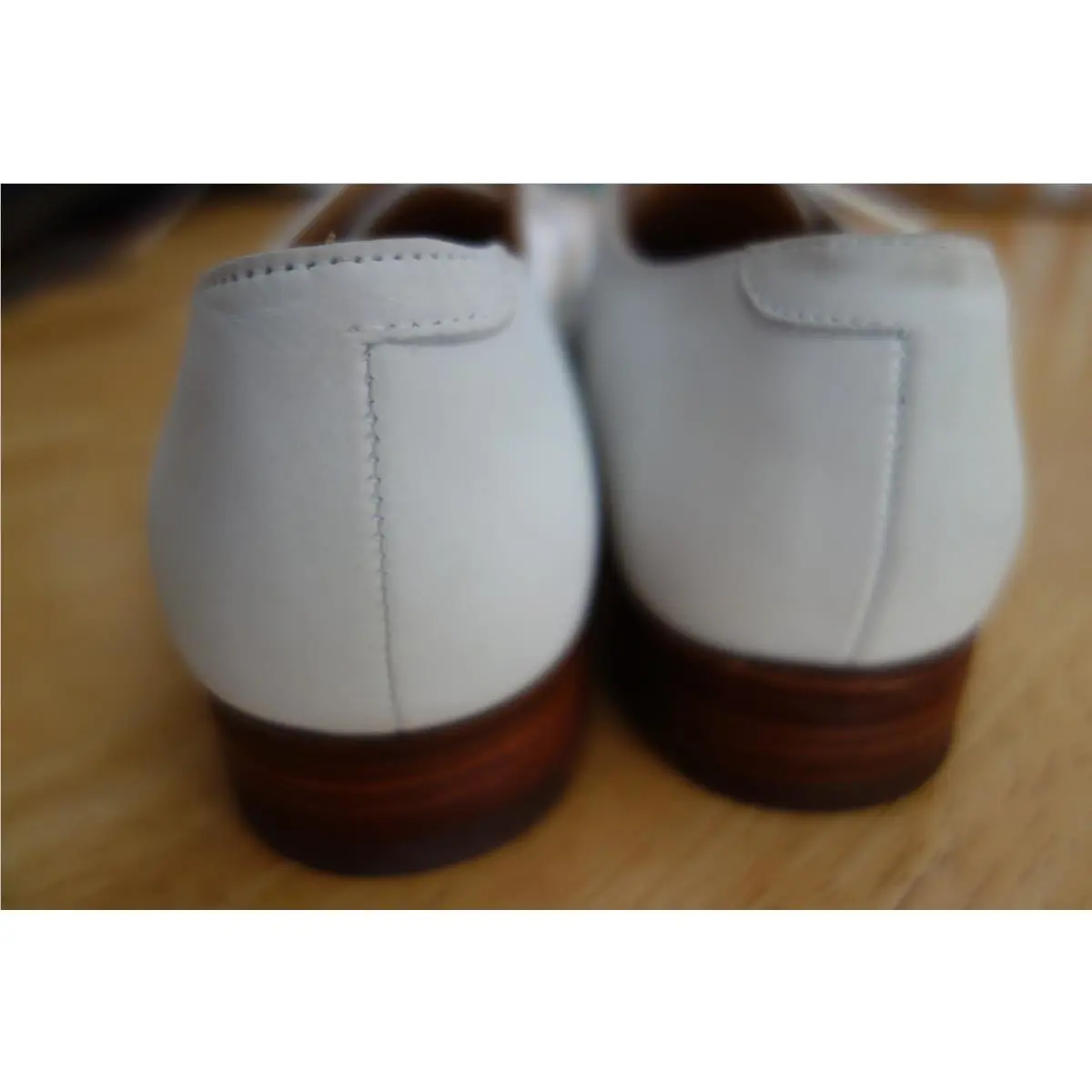 Brooks shoes - White 1
