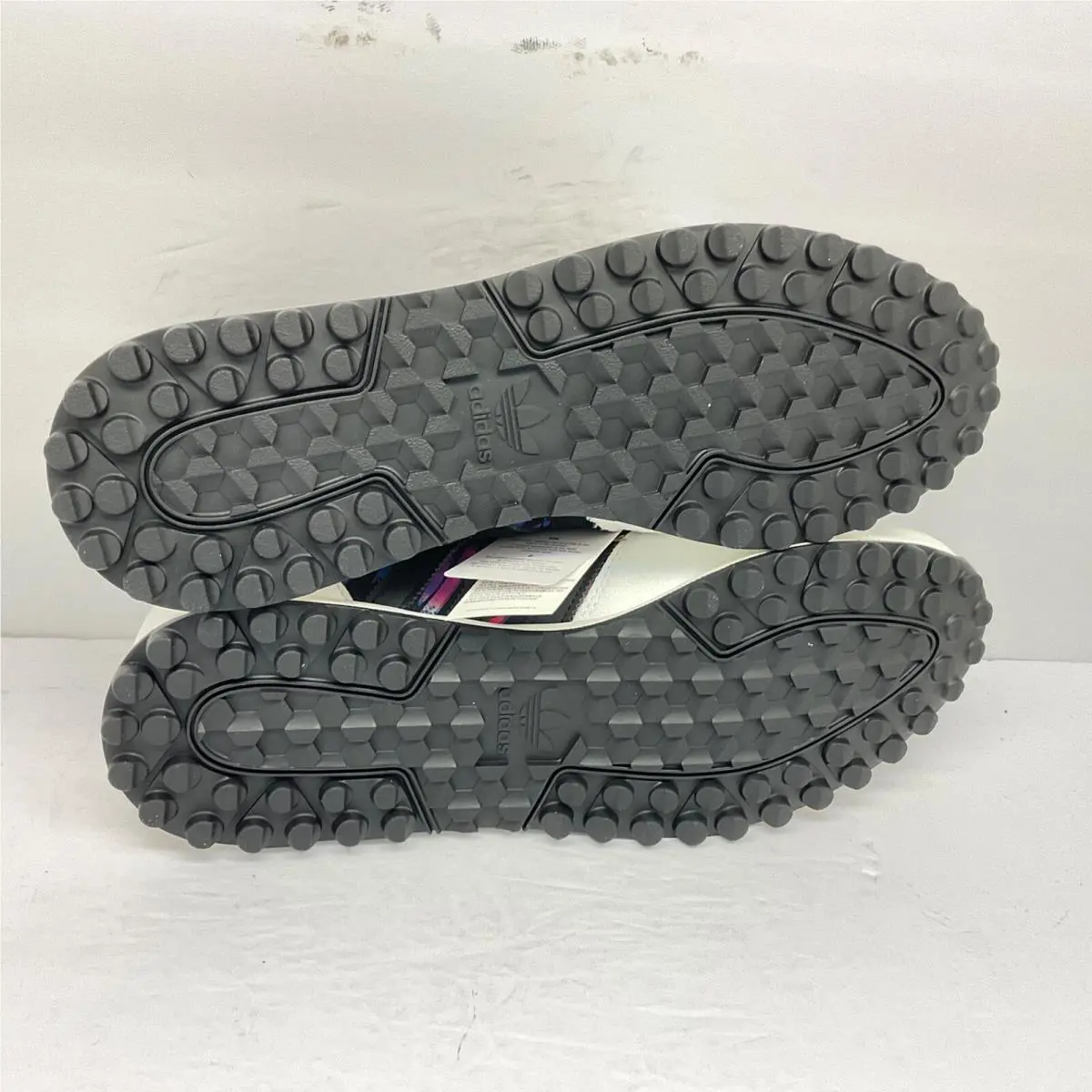 Adidas shoes - TRX Vintage - TRX Vintage - HQ9851 - White/Multi (UPC: 195743047105) 3
