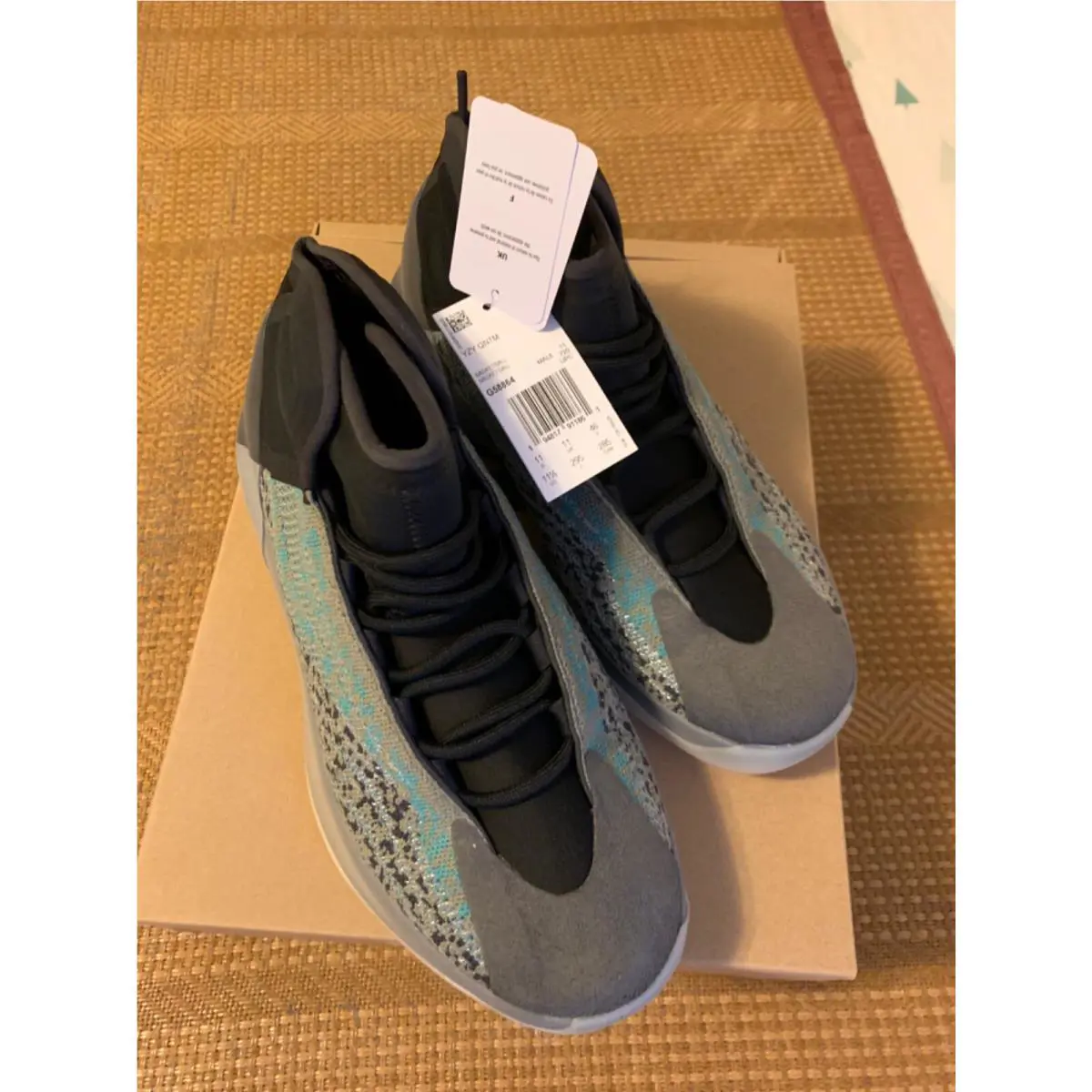 Adidas shoes - adidas Yeezy Quantum - Yeezy Quantum - G58864 - Blue 0