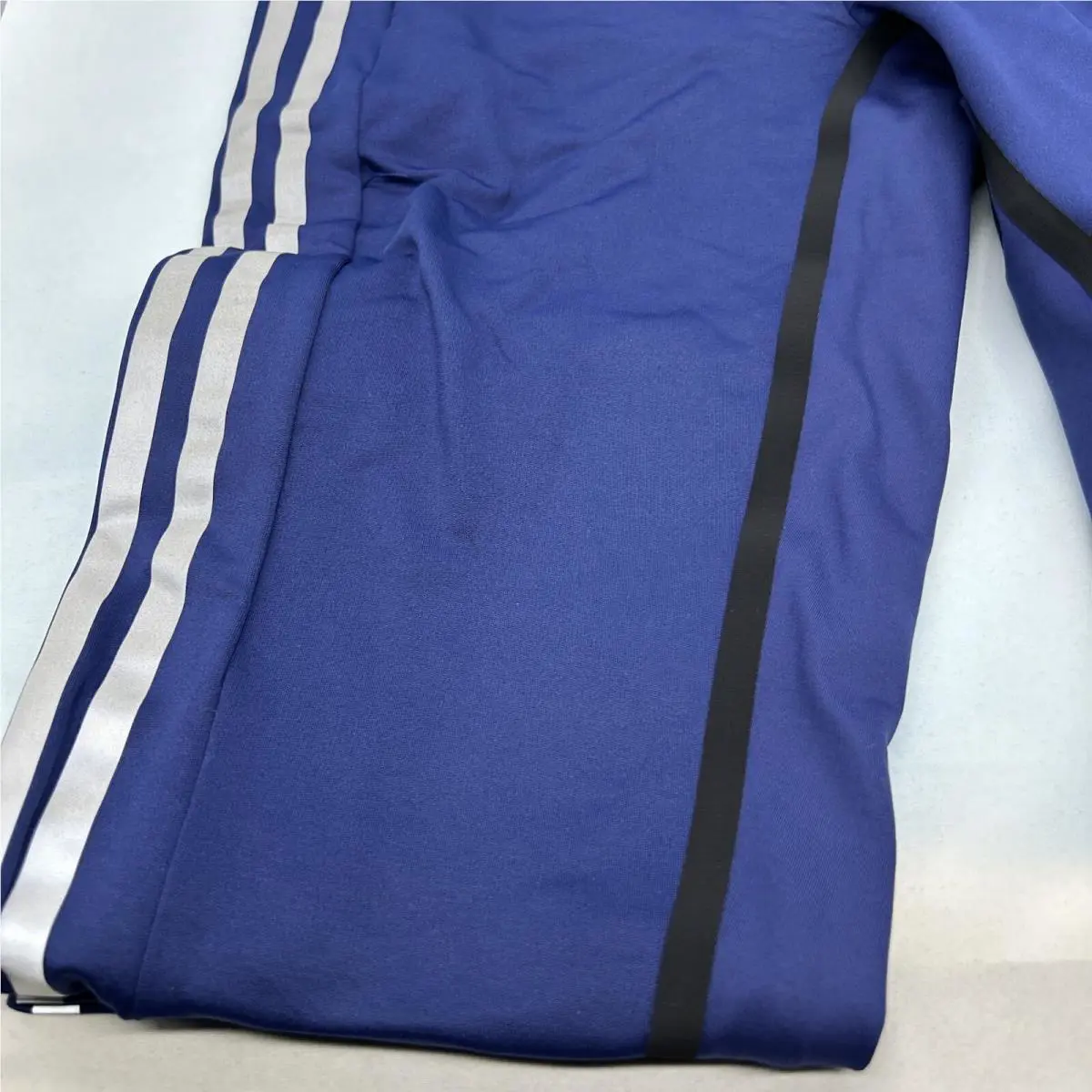 Adidas clothing - HG3103 - HG3103 - Blue Silver Night Sky 4