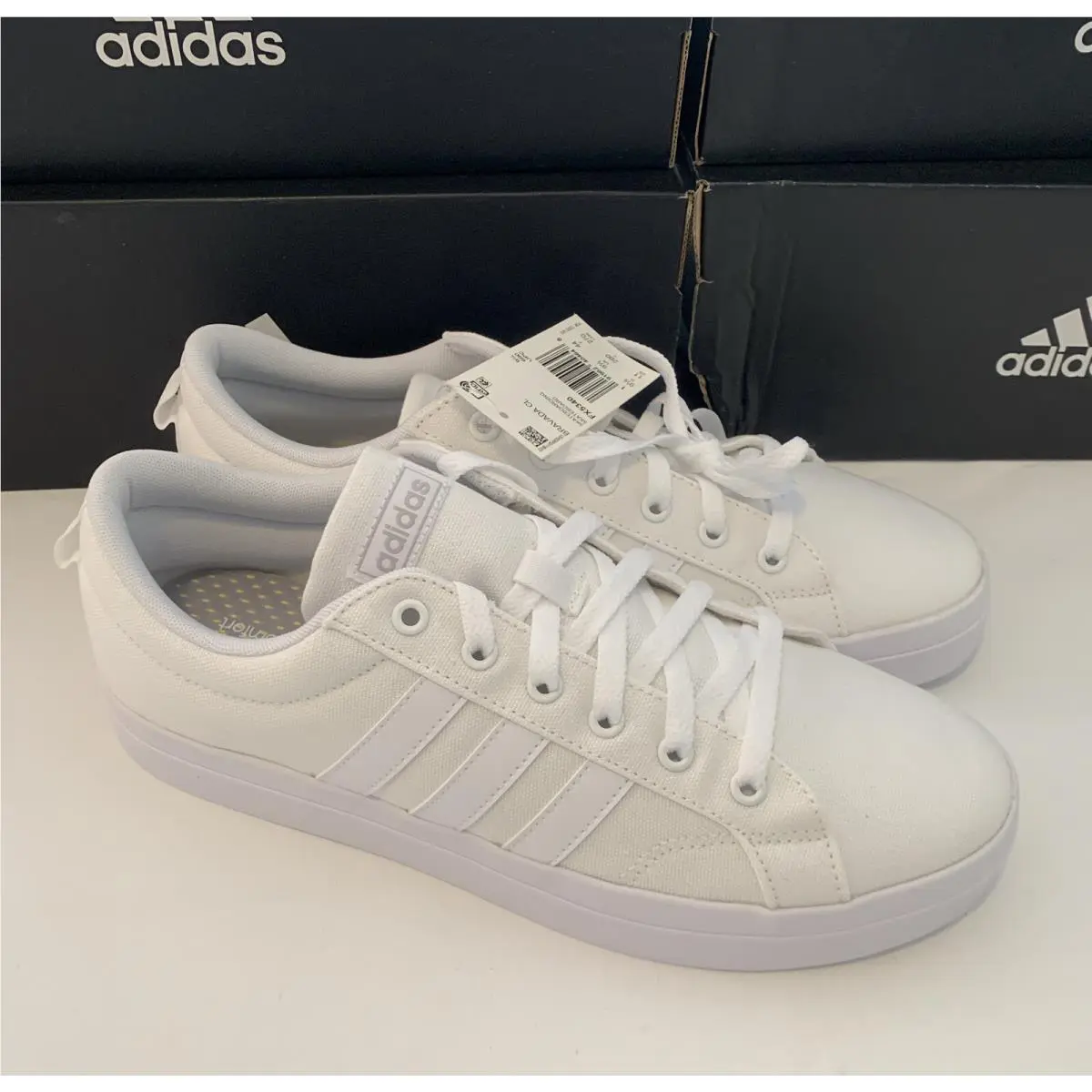 Adidas Bravada CL White Sneaker Skateboarding Shoe FX5340 Women`s Size 11
