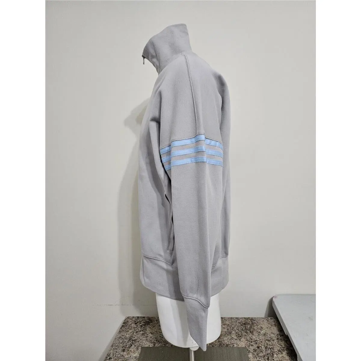 Adidas clothing - adidas Adicolor Neuclassics - Adicolor Neuclassics - HS1520 - Gray (UPC: 195744859820) 5