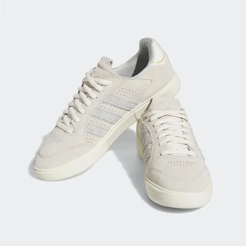 Adidas shoes - adidas Tyshawn - Tyshawn - Chalk White/Gray/ Cream White 4