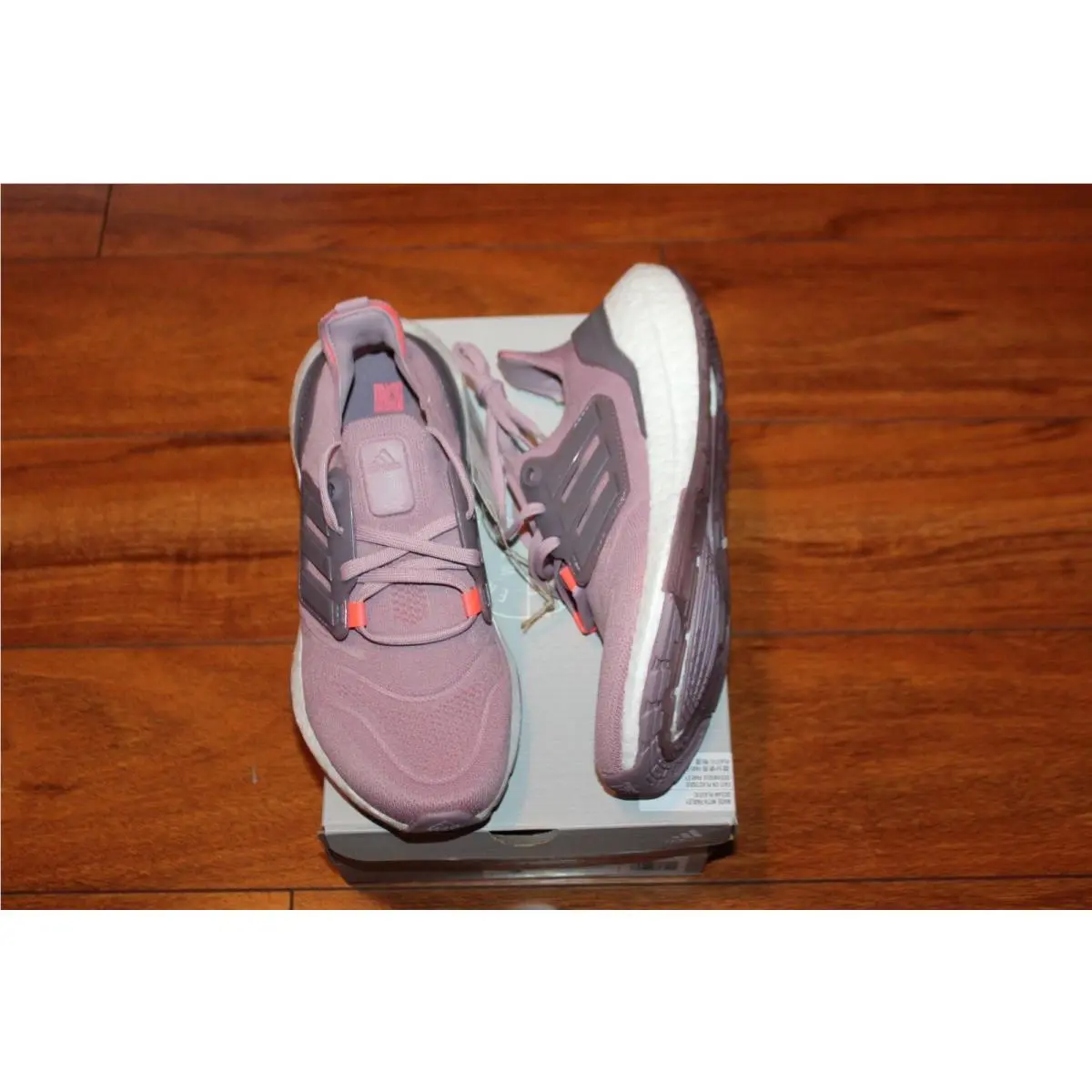 Girls Adidas SZ 5.5 Shoes Ultraboost 22