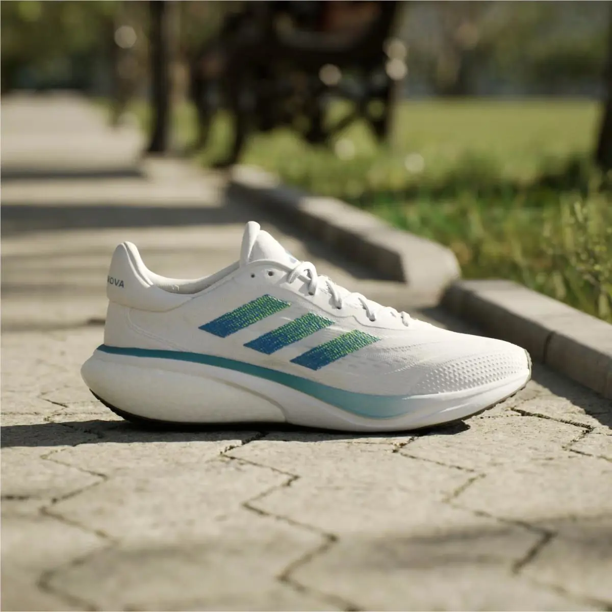Men`s Adidas Supernova 3 Running Shoes White / Blue / Green Sz 12 HQ1806
