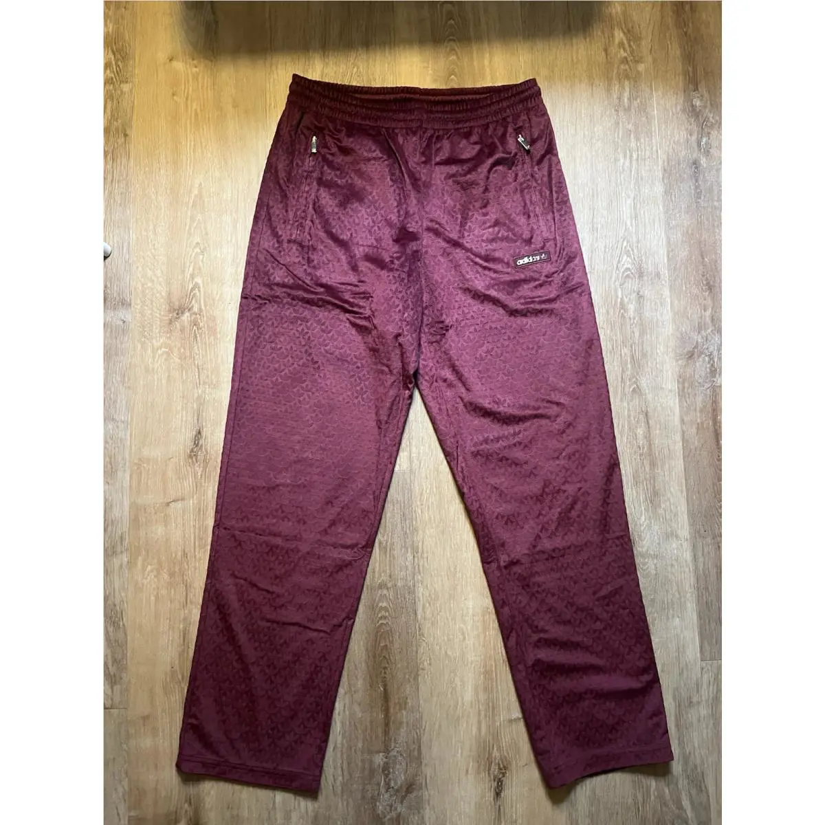 Adidas clothing - adidas Monogram - Monogram - Shadow Red 4
