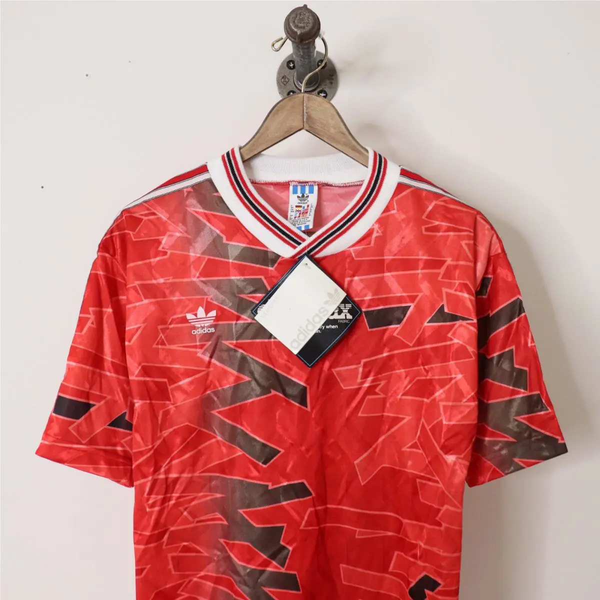 Adidas clothing - Adidas Classic 3 Stripe - Classic Stripe - Red 0