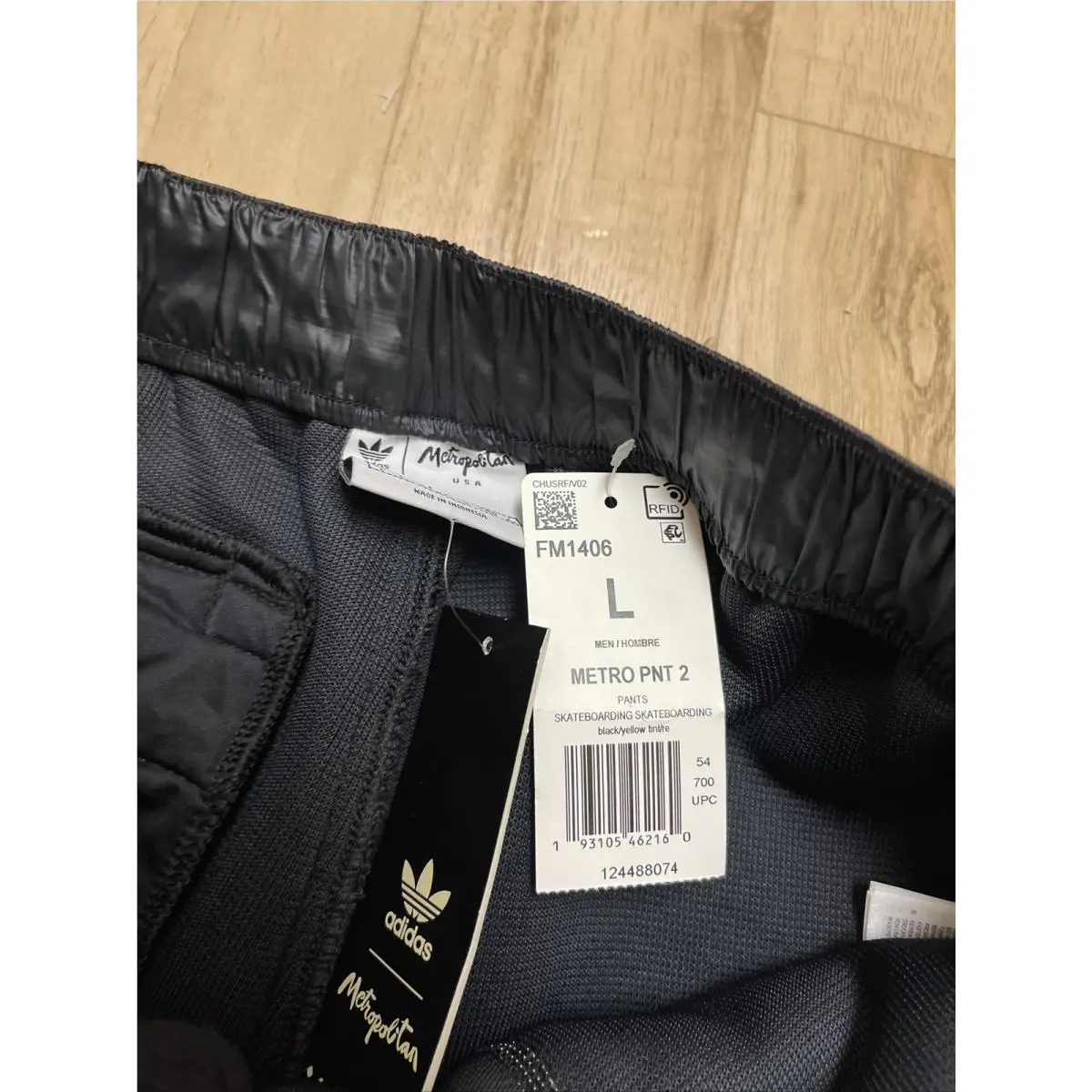 Adidas clothing - Metropolitan - Metropolitan - FM1406 - Black/Sliver/Yellow Tint/Real Magenta (UPC: 193105462252) 0