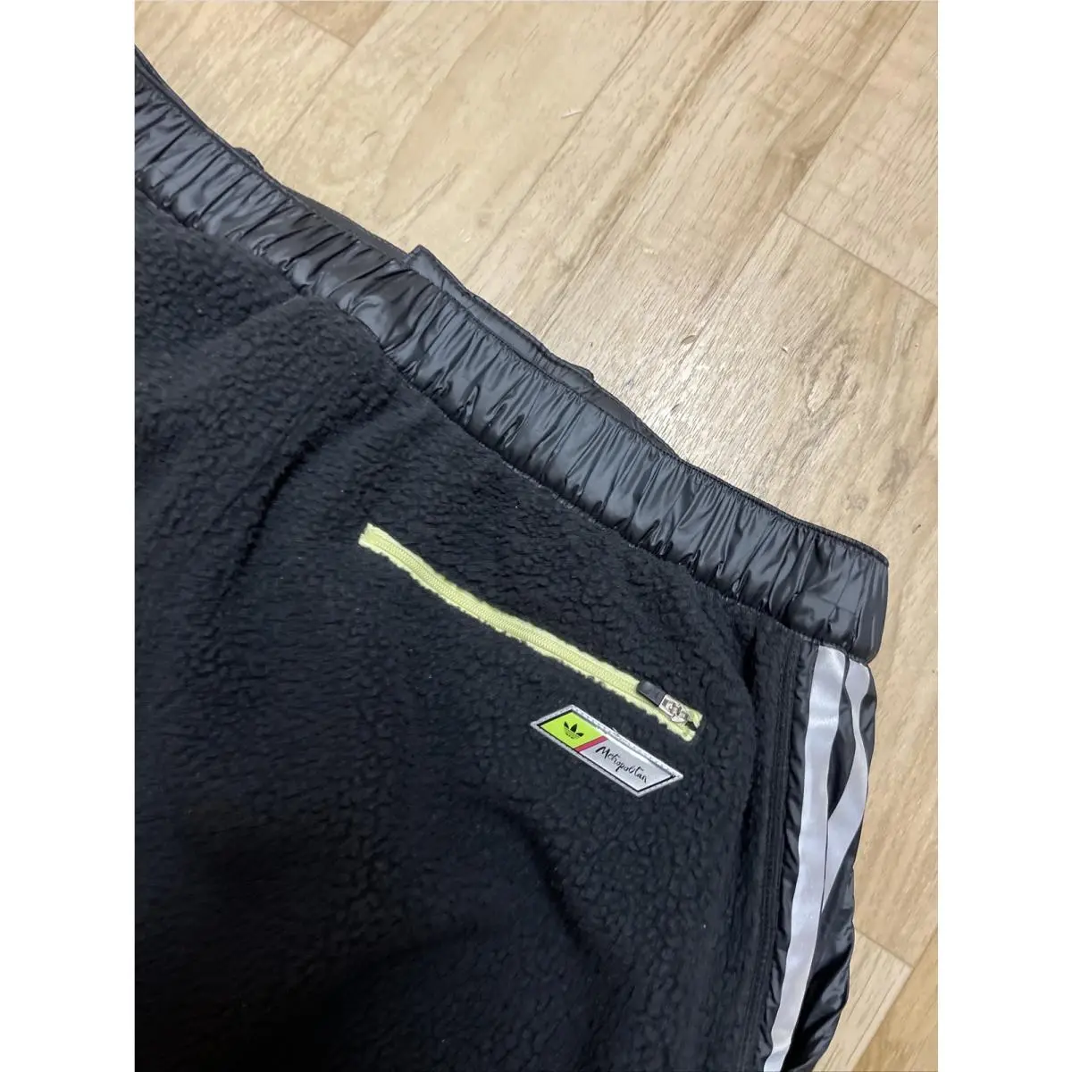 Adidas clothing - Metropolitan - Metropolitan - FM1406 - Black/Sliver/Yellow Tint/Real Magenta (UPC: 193105462252) 5