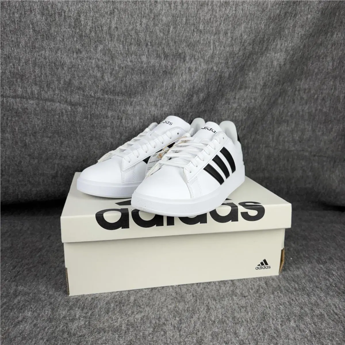 Adidas Grand Court 2.0 Shoes Mens Size 8.5 White Black Low Top Sneakers GW9195