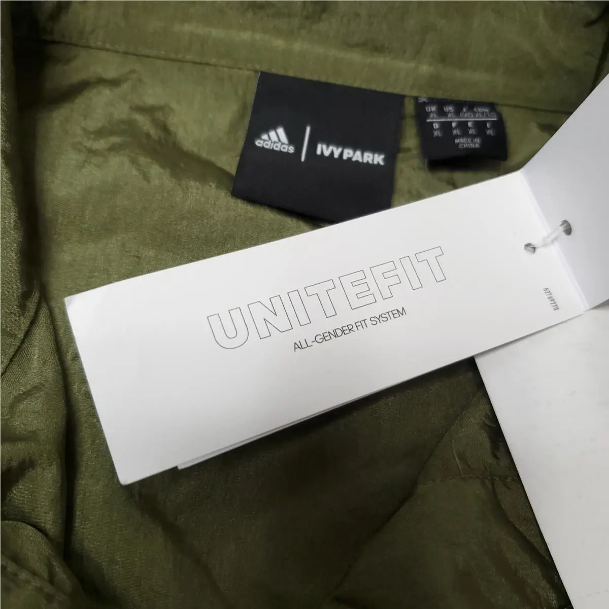 Adidas clothing - IVP Annorak - IVP Annorak - Olive (UPC: 195739403168) 8