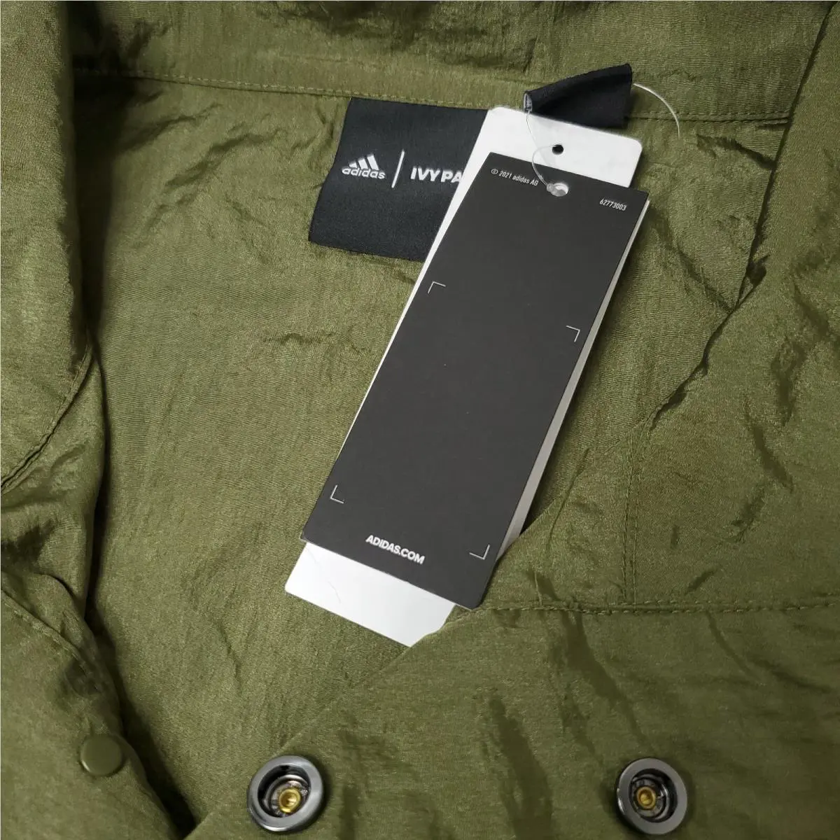 Adidas clothing - IVP Annorak - IVP Annorak - Olive (UPC: 195739403168) 3