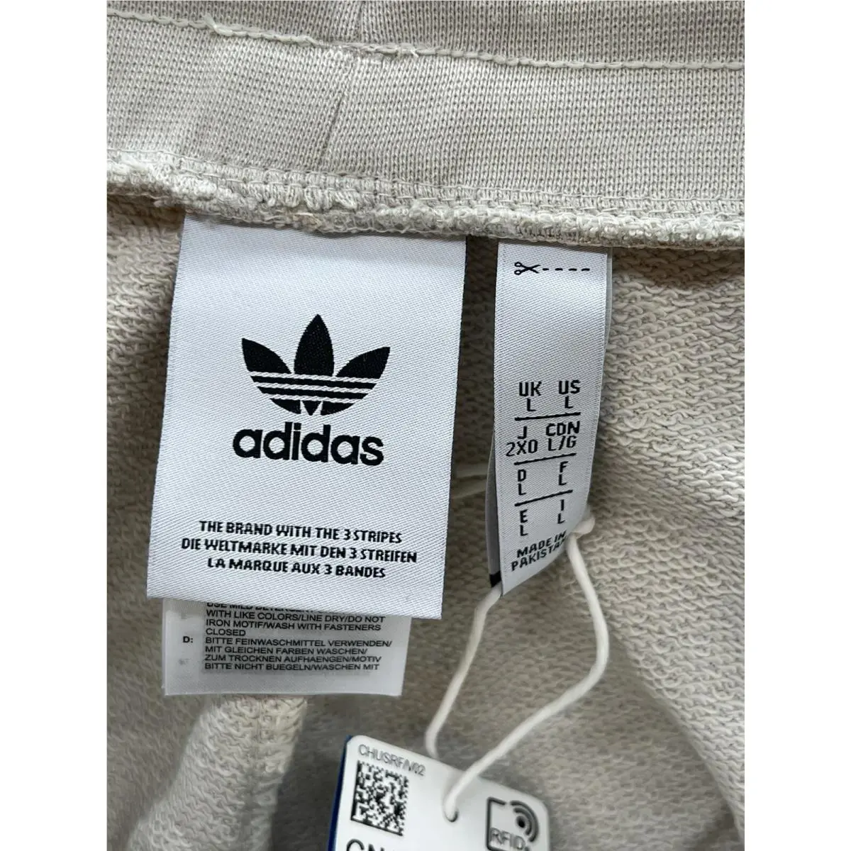 Adidas clothing - Adidas Trefoil - Trefoil - Multicolor (UPC: 194818951880) 1