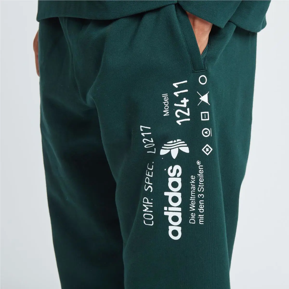 Adidas clothing - Green 2