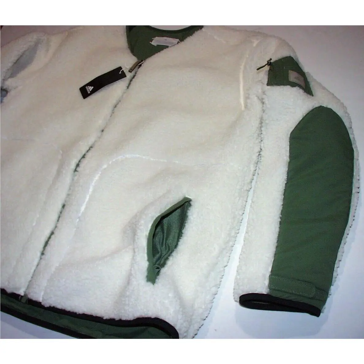 Adidas clothing - ADX SHERPA JKT HF9105 - ADX SHERPA JKT - Cream white/Natural Green (UPC: 195745845402) 4
