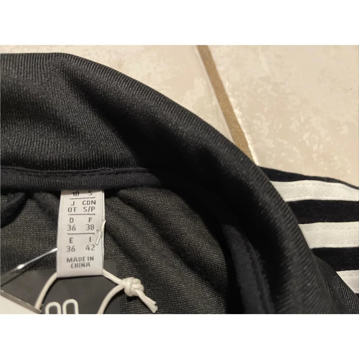 Adidas clothing - Black 3