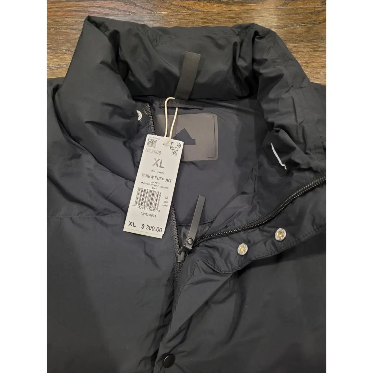 Adidas clothing - Essentials - Essentials - HG2065 - Black 2