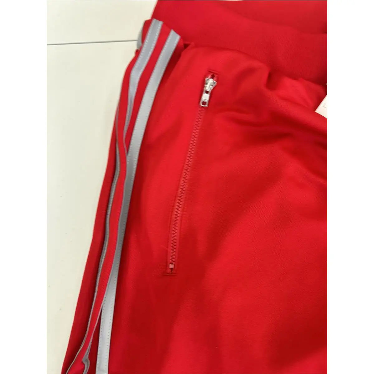 Adidas clothing - BK4290 - BK4290 - Red 3