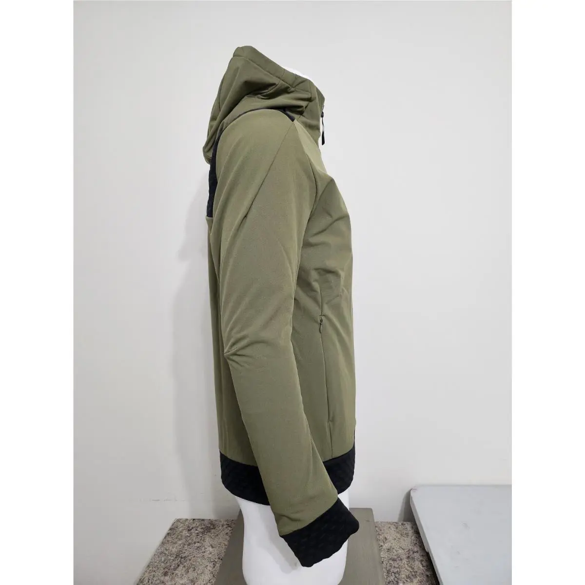 Adidas clothing - Green (UPC: 194827230037) 5