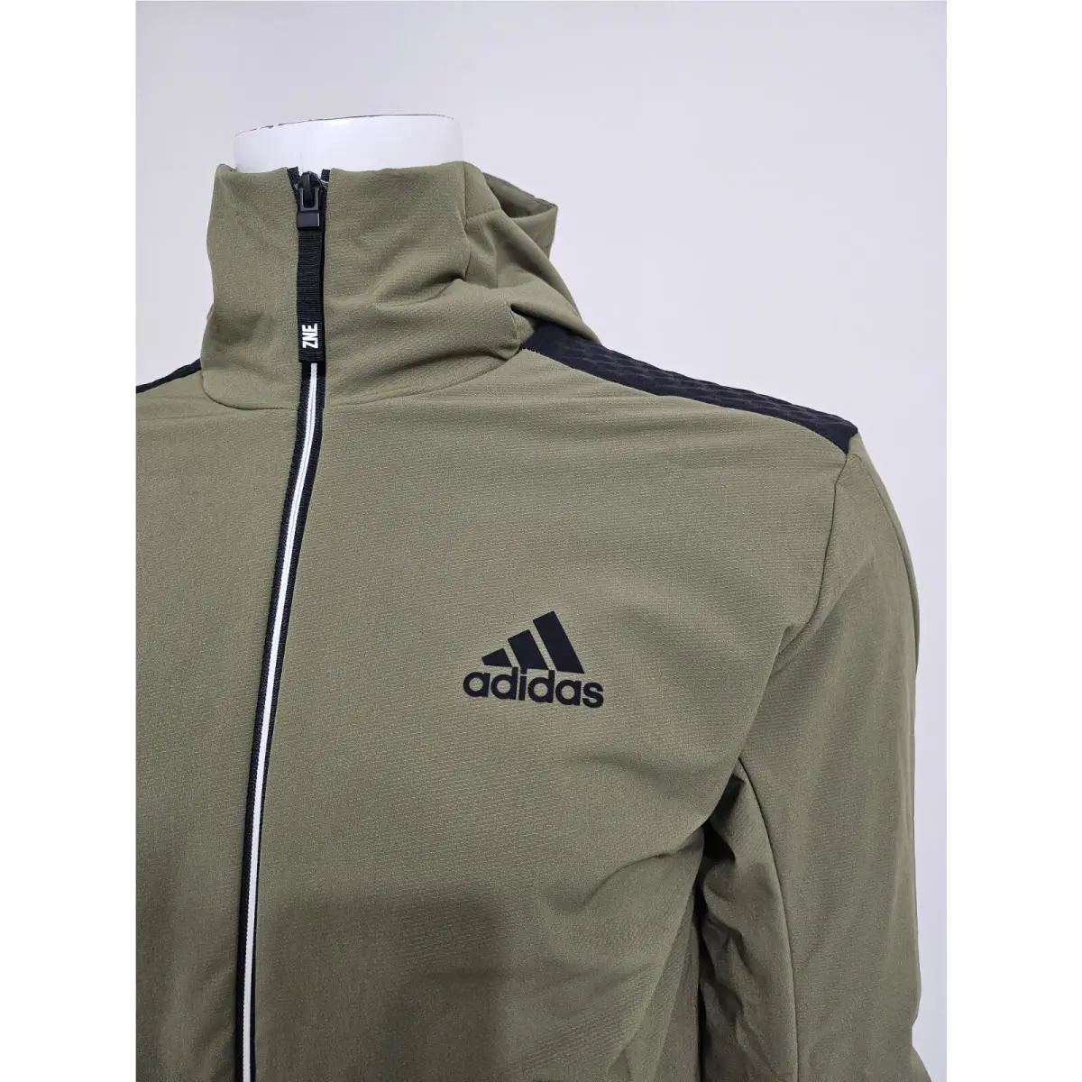 Adidas clothing - Green (UPC: 194827230037) 0