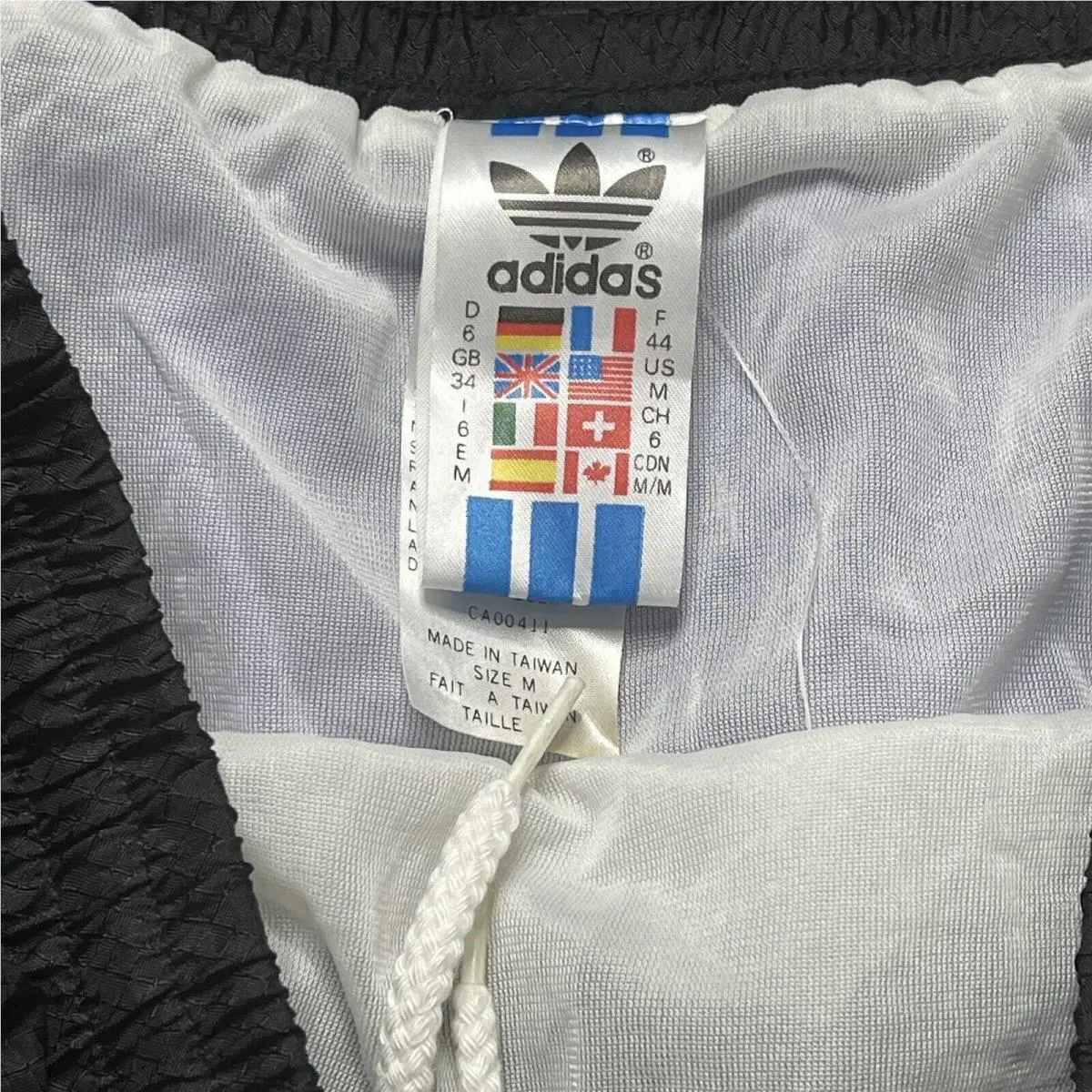 Adidas clothing - Blue 3