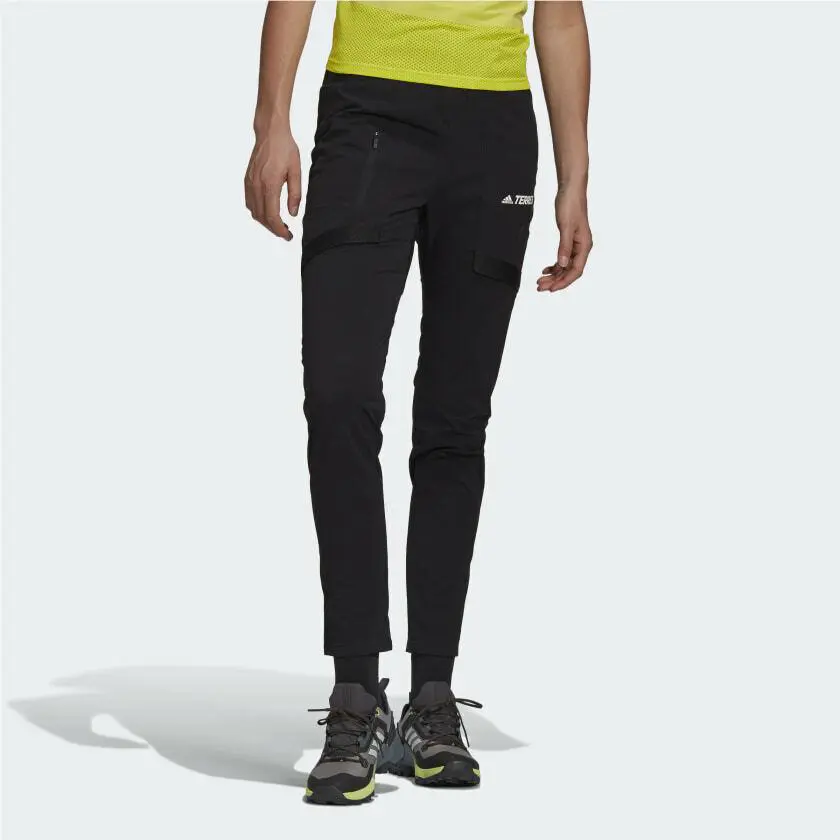Adidas clothing - Black (UPC: 194817658025) 1