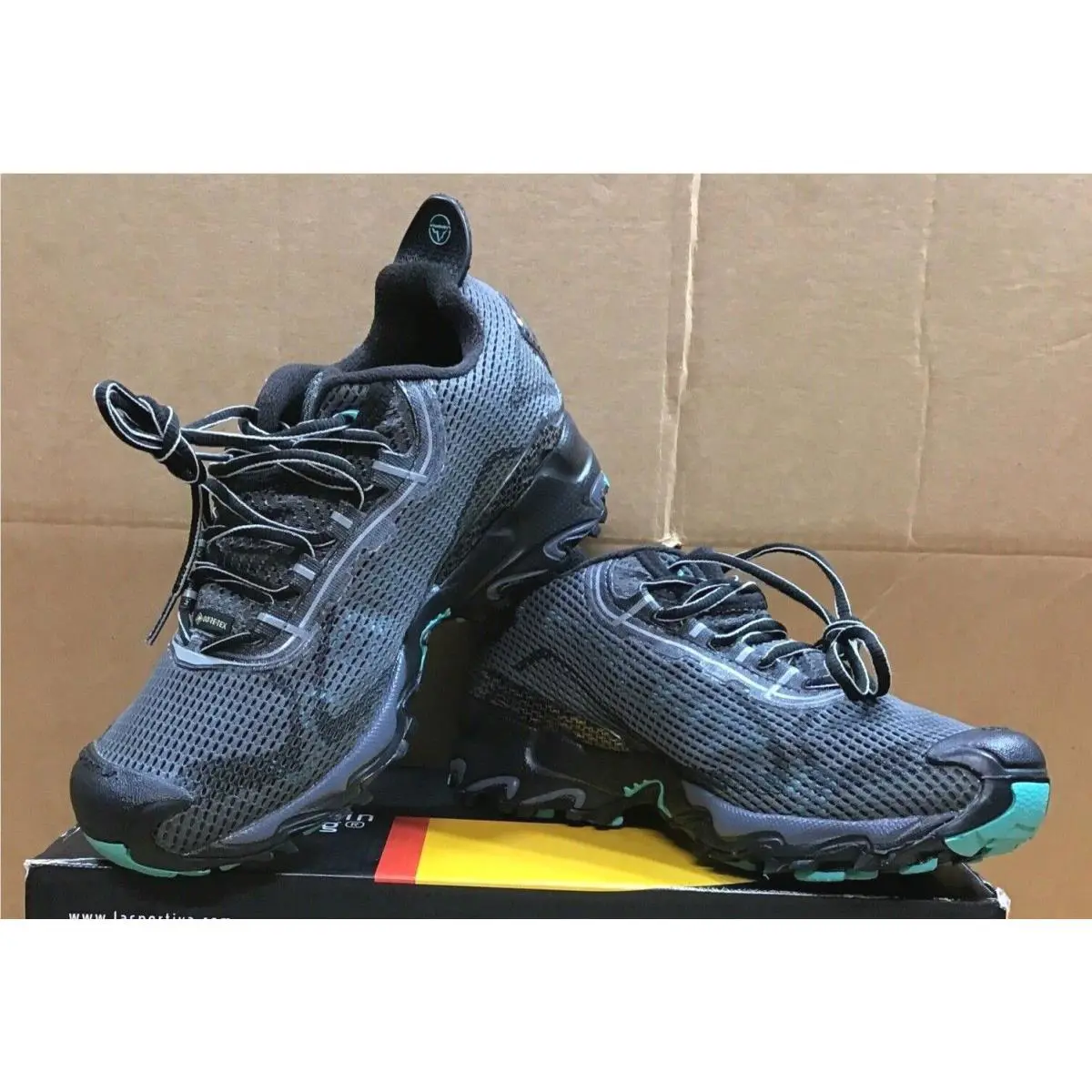 Lasportiva shoes - La Sportiva Wildcat - Wildcat - 16R-900615-375 - Black/Blue 8