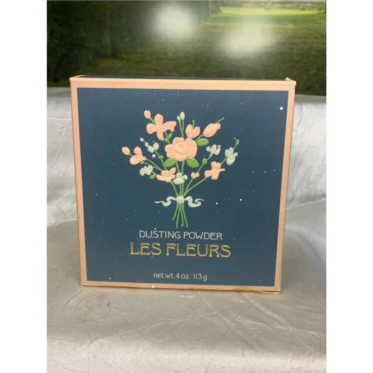 Alyssa Ashley Les Fleurs 4 oz Dusting Powder