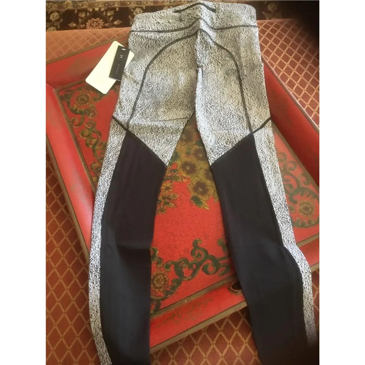 Lululemon clothing - PLSJ/BLK 5