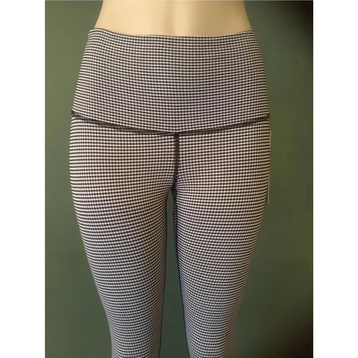 Lululemon clothing - Black/white 7