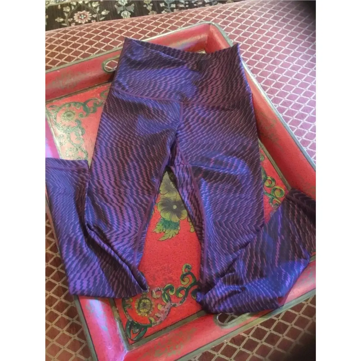 Lululemon clothing - SFTR (shifted horizon red grape black) 4