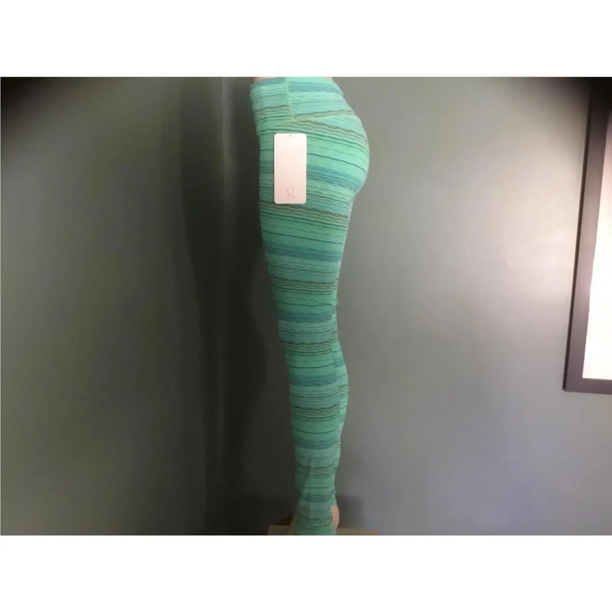 Lululemon clothing - SDYD - space dye twist 6 color dragonfly naval blu 8