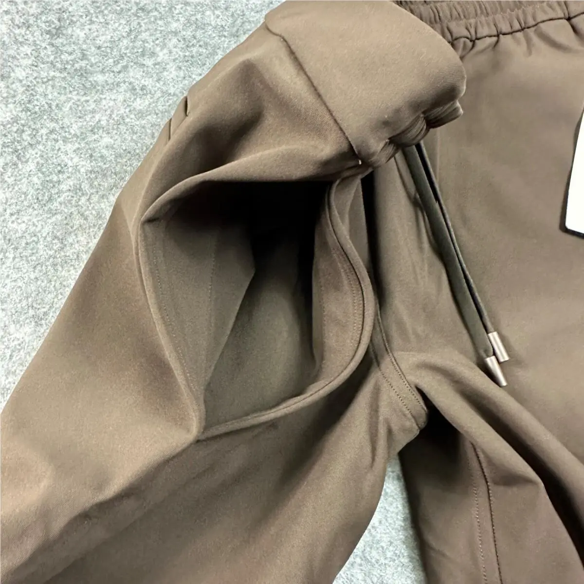 Lululemon clothing - Brown 14